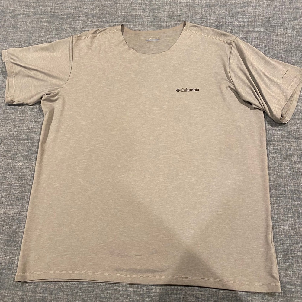 Columbia Mens Omni-Wick Short Sleeve Performance T-Shirt XL Tan Khaki Heather